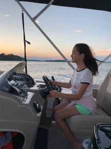 Rental Boat 20' Pontoon. No Fishing. Please scroll down and READ!