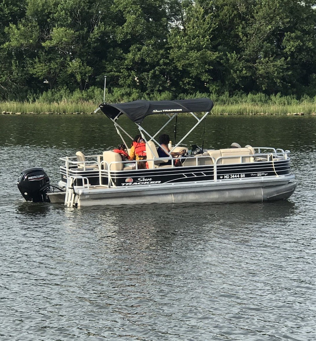 Rental Boat 20' Pontoon. No Fishing. Please scroll down and READ!